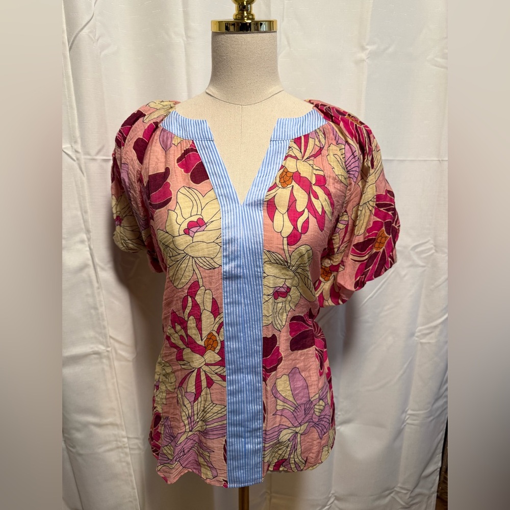 THML NWT‎ L floral blouse